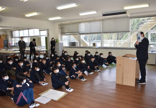 修了式と今年度最後の学級活動がありました！