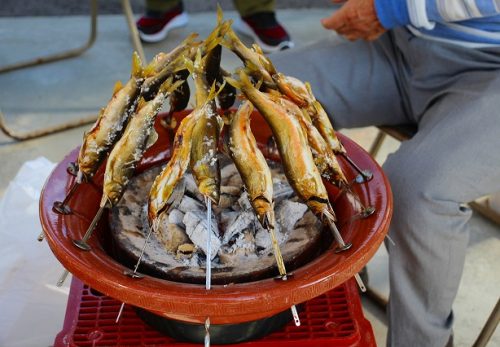 ５・６年　鮎を食す会